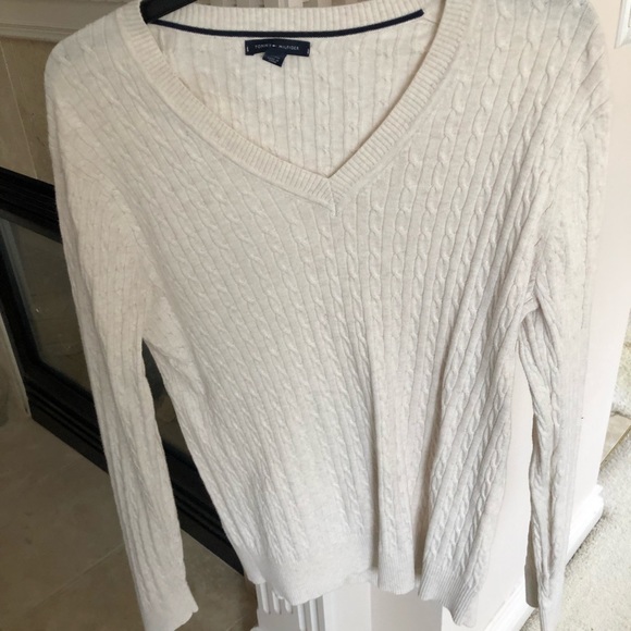 Tommy Hilfiger Sweaters - Women’s XL Tommy Hilfiger V neck off white sweater.